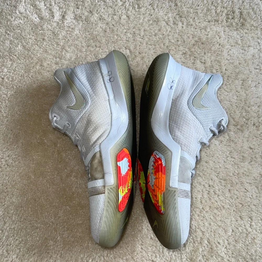Nike | Kyrie 3 Time to Shine Basketball Sneakers